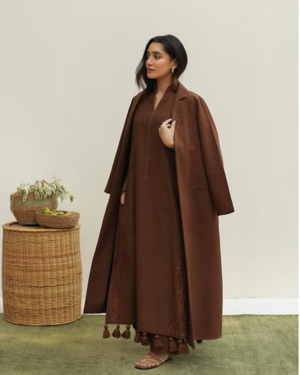 Brownish | 3-Piece Stitched Winter Arrival